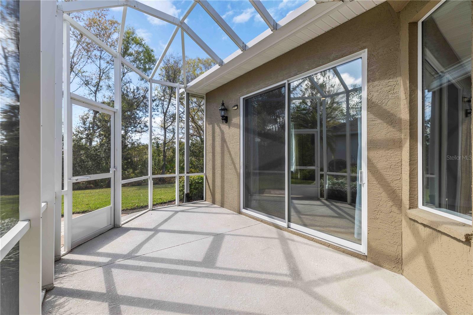 ASHLEY TRACE AT UNIVERSITY PLACE - Residential