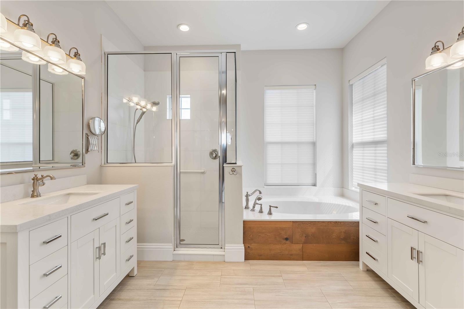 ASHLEY TRACE AT UNIVERSITY PLACE - Residential