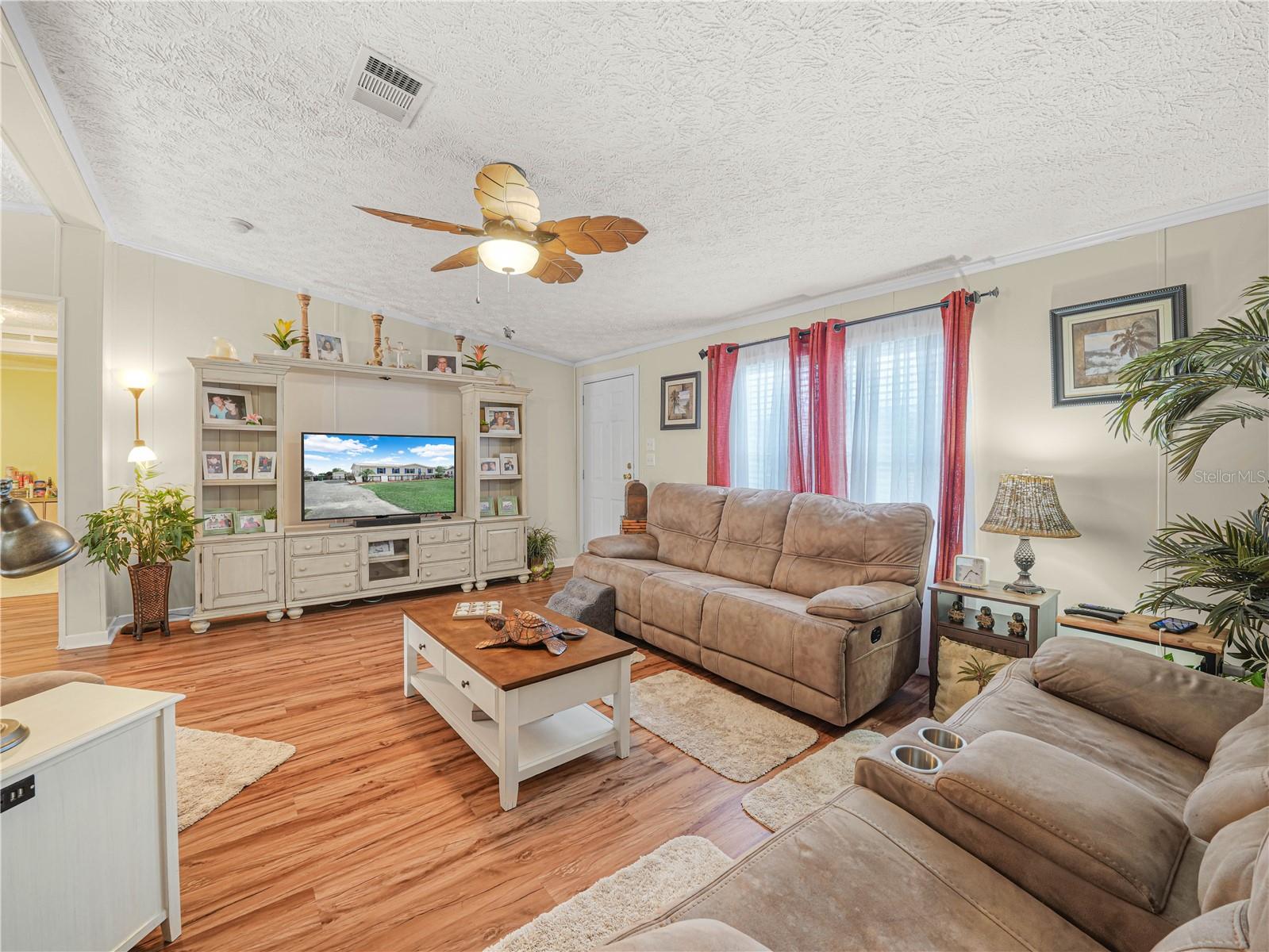 TAYLOR CRK ISLES UN V - Residential