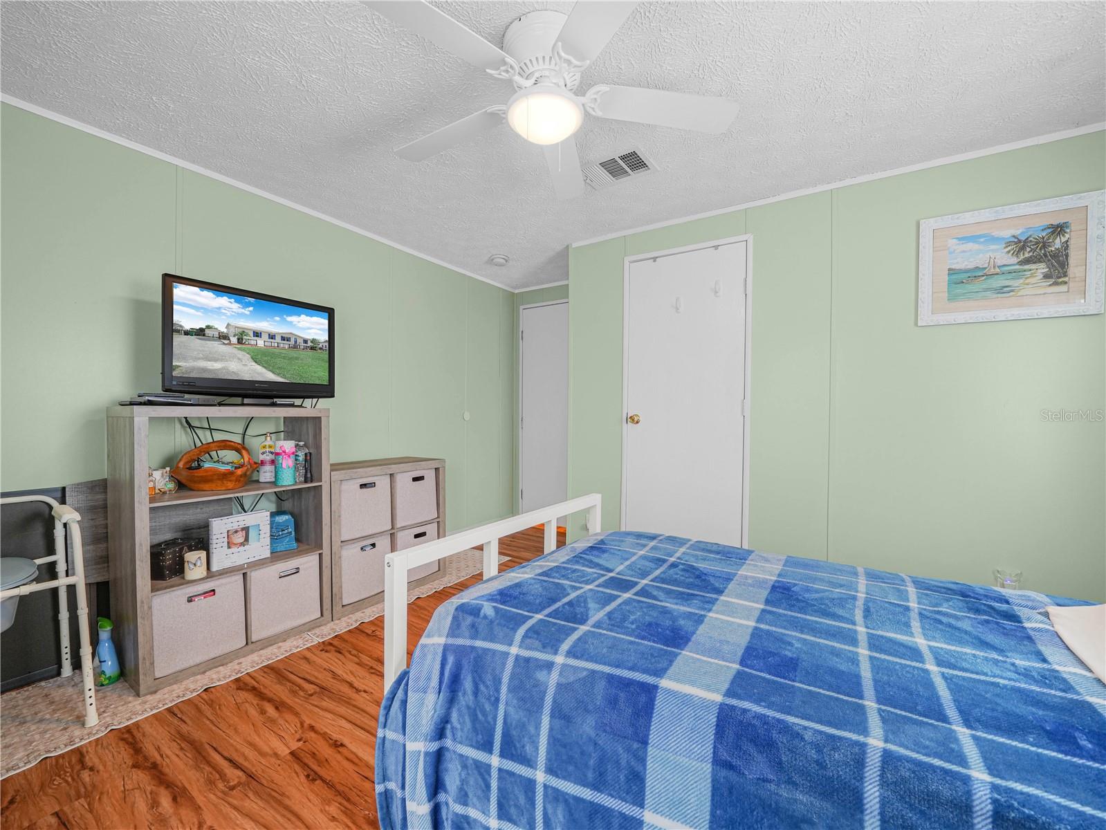 TAYLOR CRK ISLES UN V - Residential