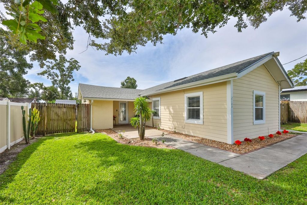 Photo of 2104 W Powhatan Avenue, Tampa, FL 33603 (MLS # TB8431714)