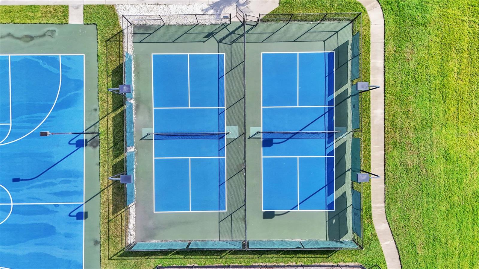 CARILLON LAKES - Residential