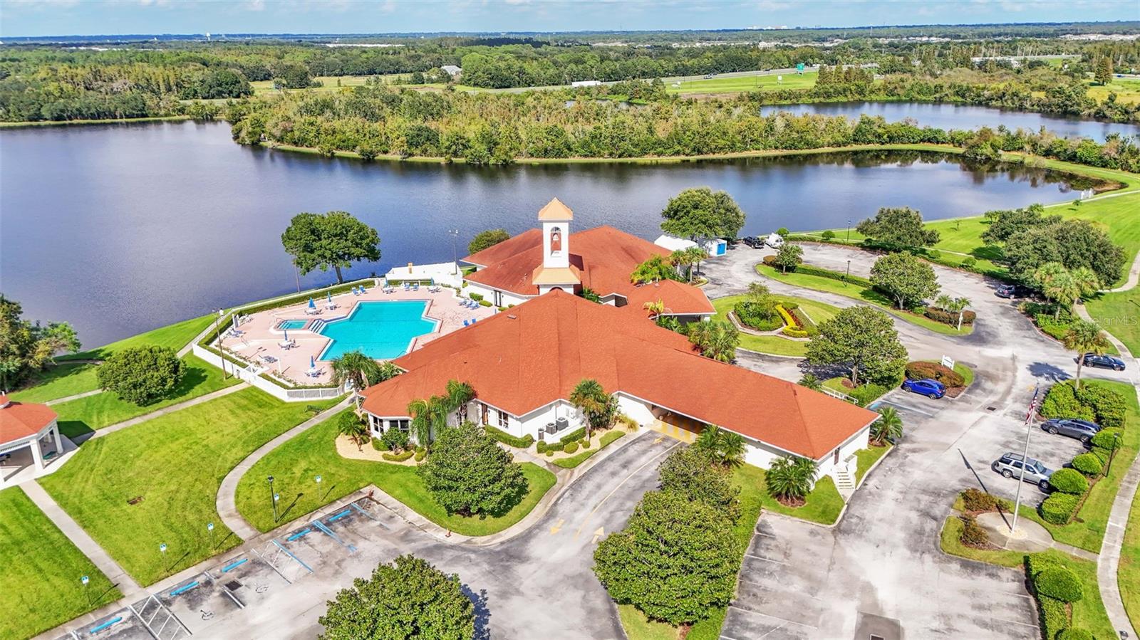 CARILLON LAKES - Residential