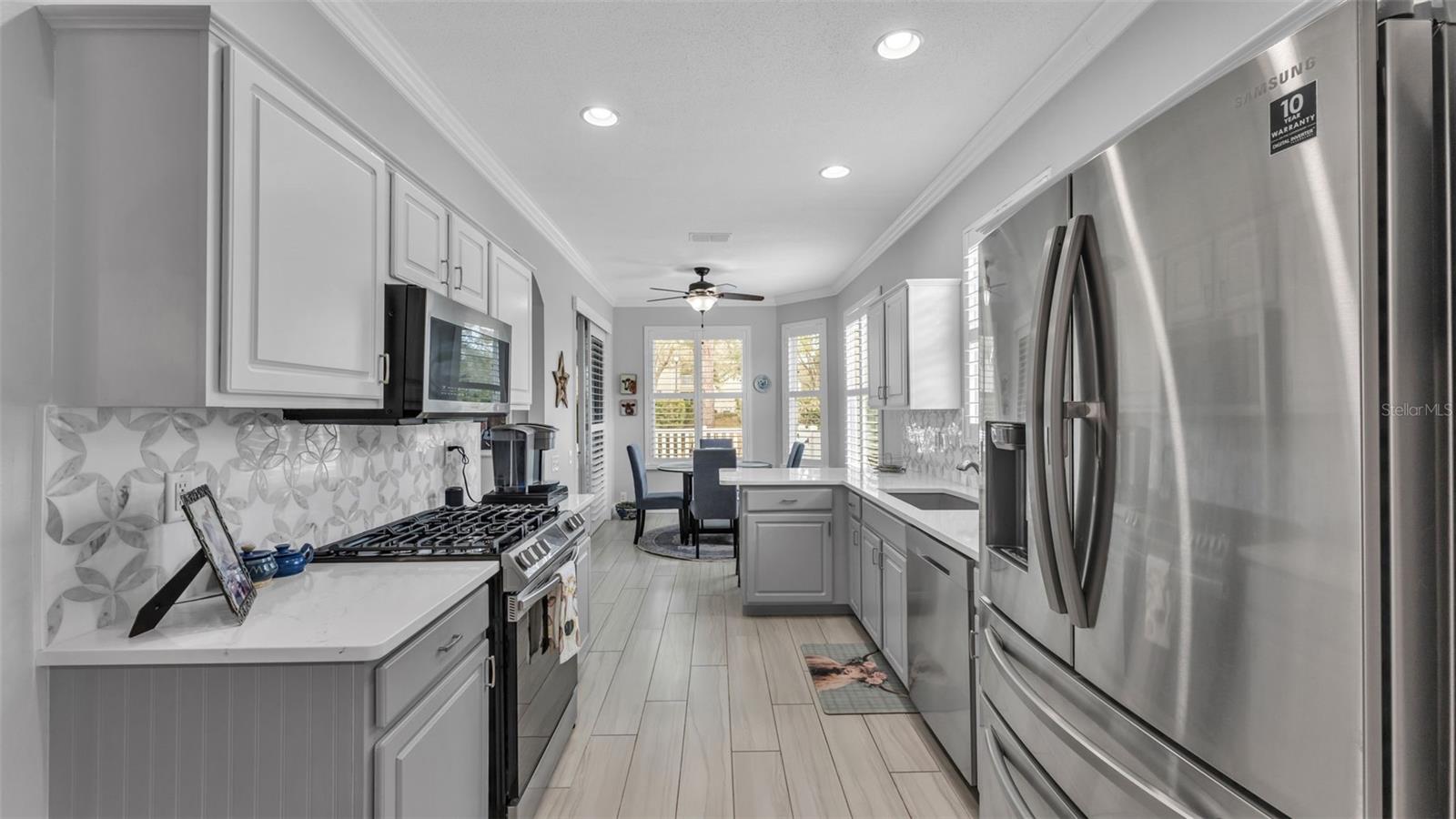 CARILLON LAKES - Residential