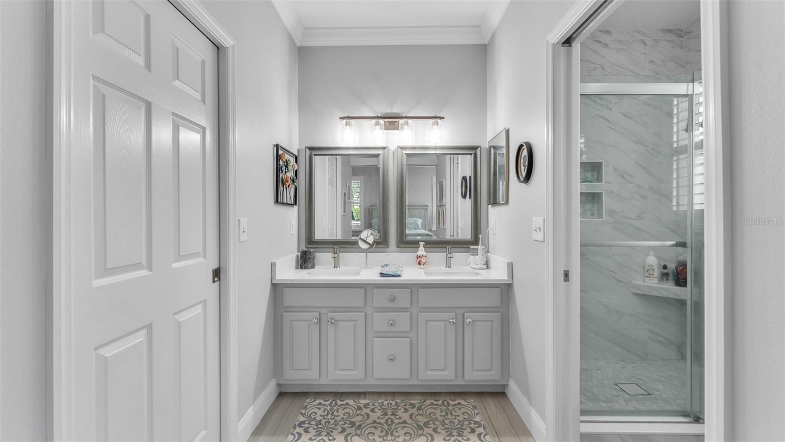 CARILLON LAKES - Residential