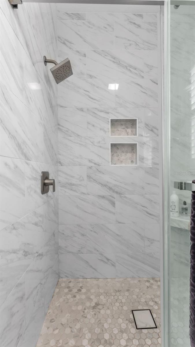 CARILLON LAKES - Residential