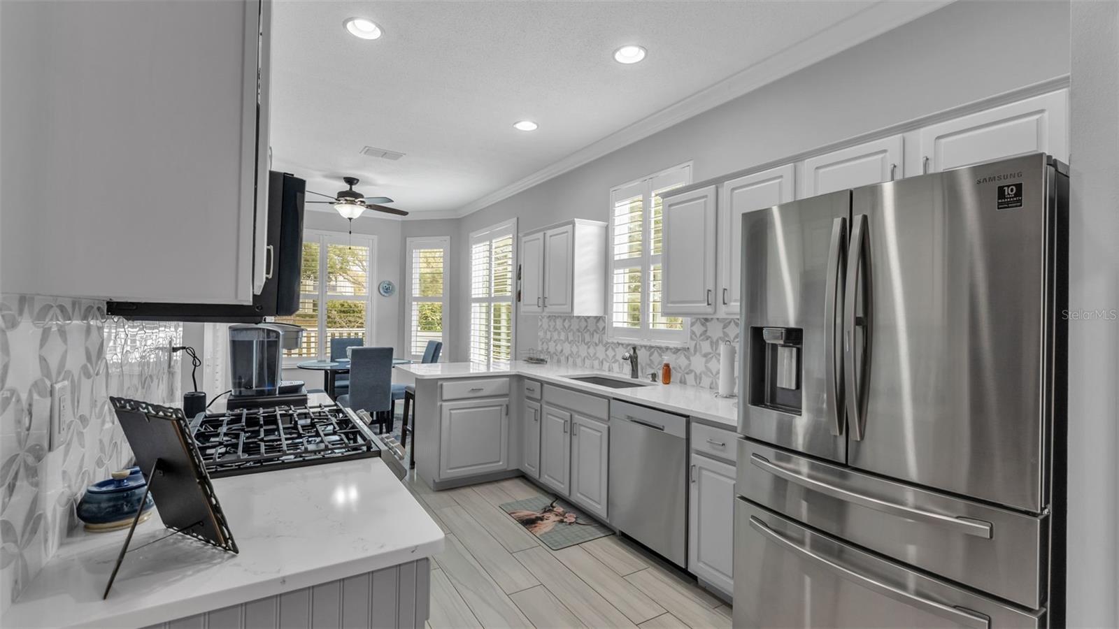 CARILLON LAKES - Residential