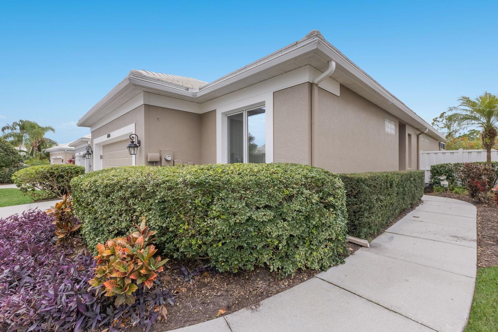 8706 52ND DRIVE E