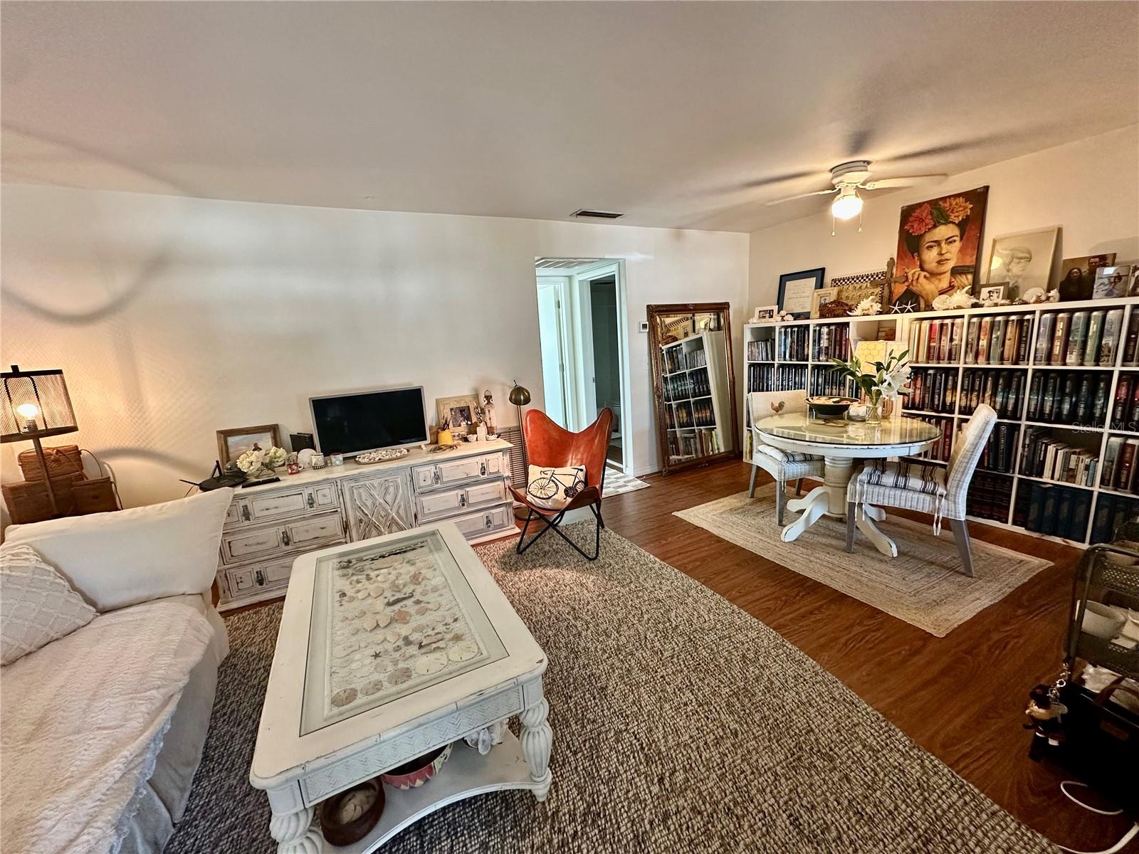 1221 DREW STREET D9