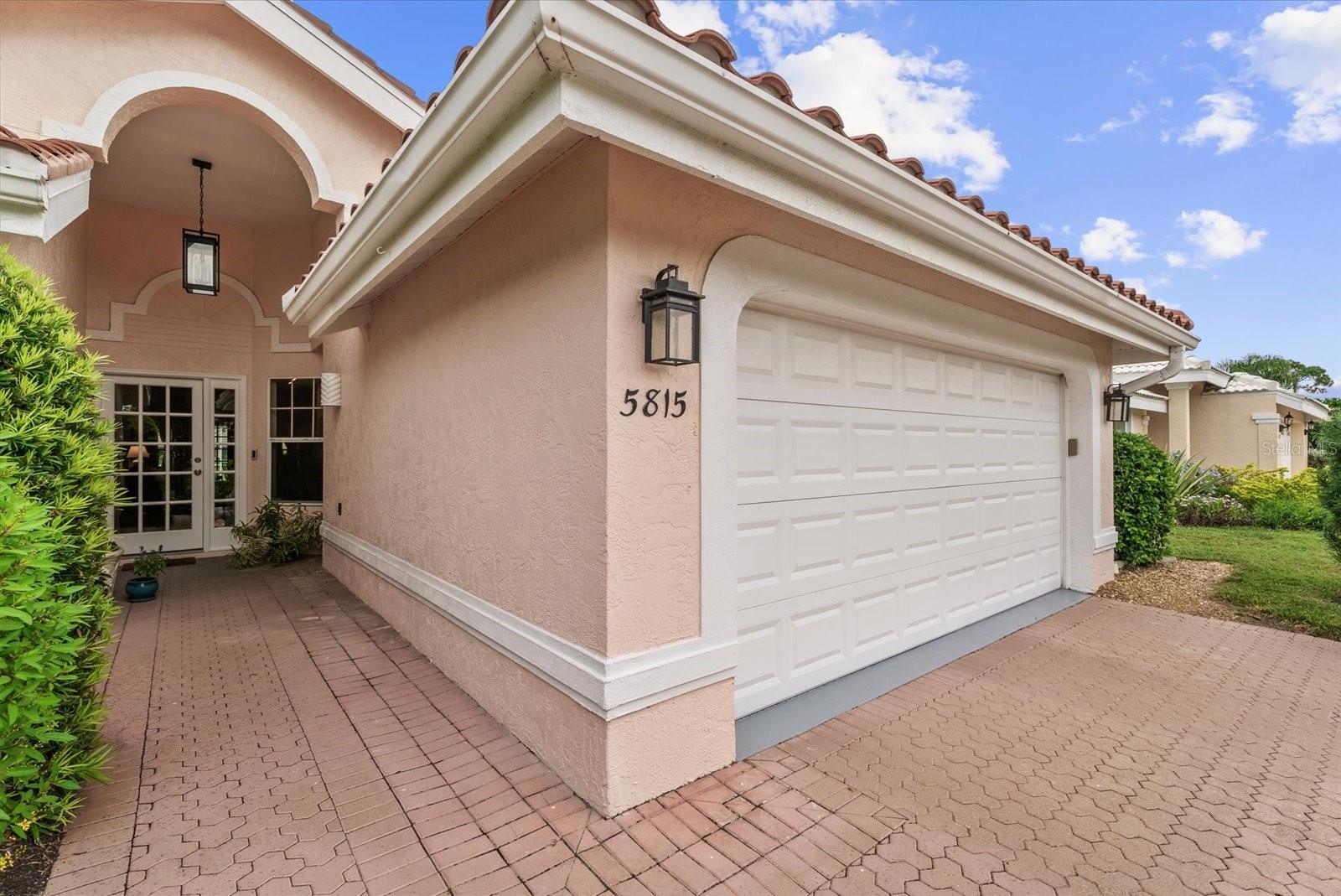 5815 FAIRWOODS CIRCLE