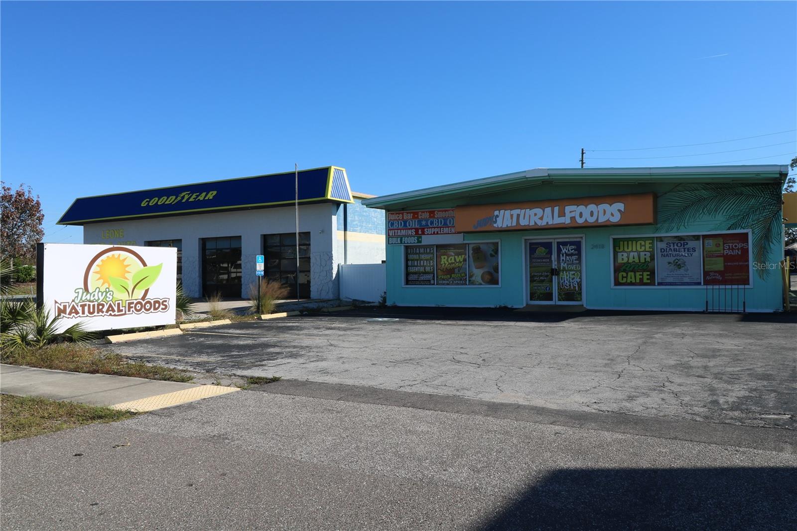 TAMPA- TARPON SPRINGS LAND COMPANY - Commercial Lease