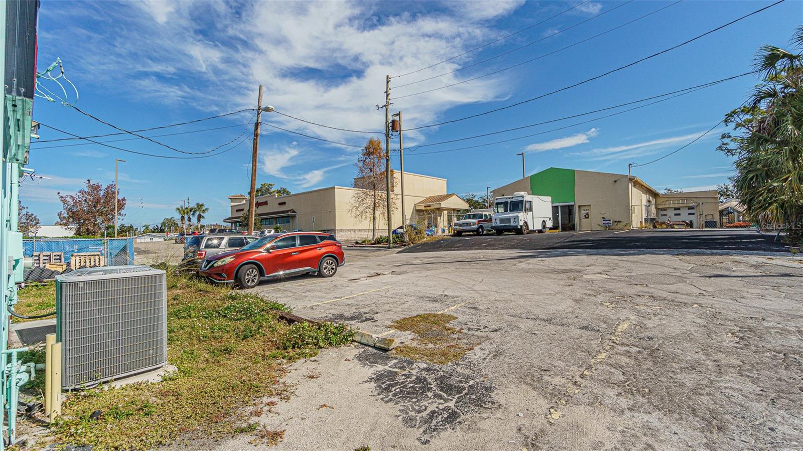 TAMPA- TARPON SPRINGS LAND COMPANY - Commercial Lease