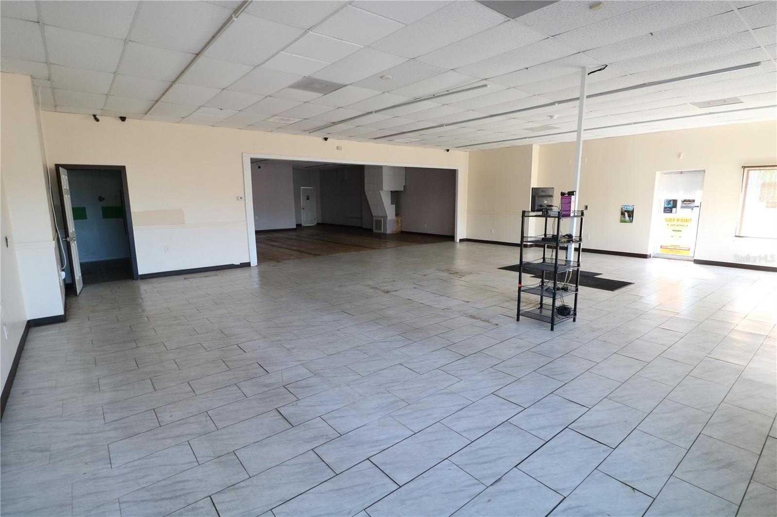 TAMPA- TARPON SPRINGS LAND COMPANY - Commercial Lease