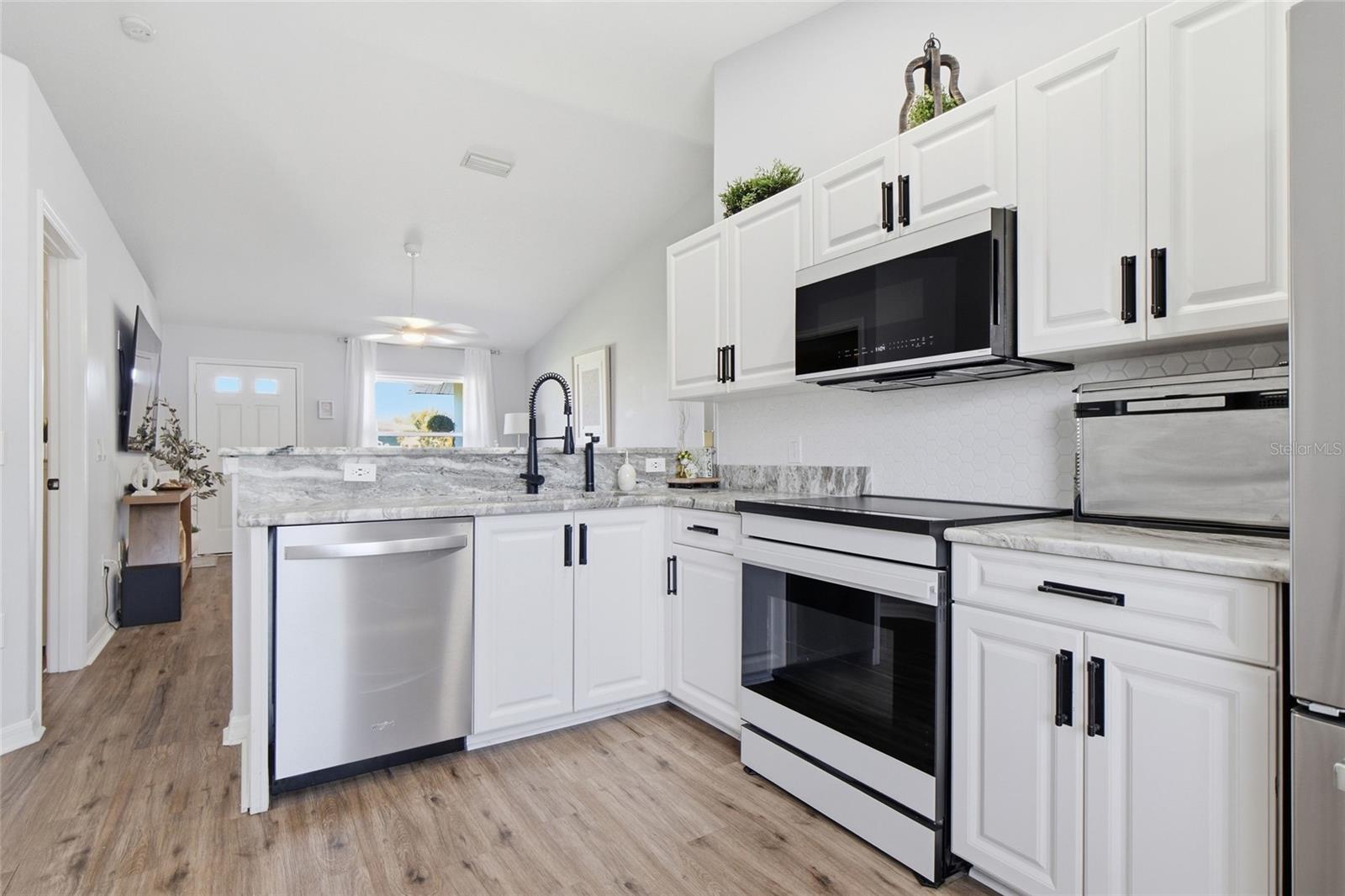 5295 DREW ROAD, VENICE, FL, 34293 3 5295 DREW ROAD