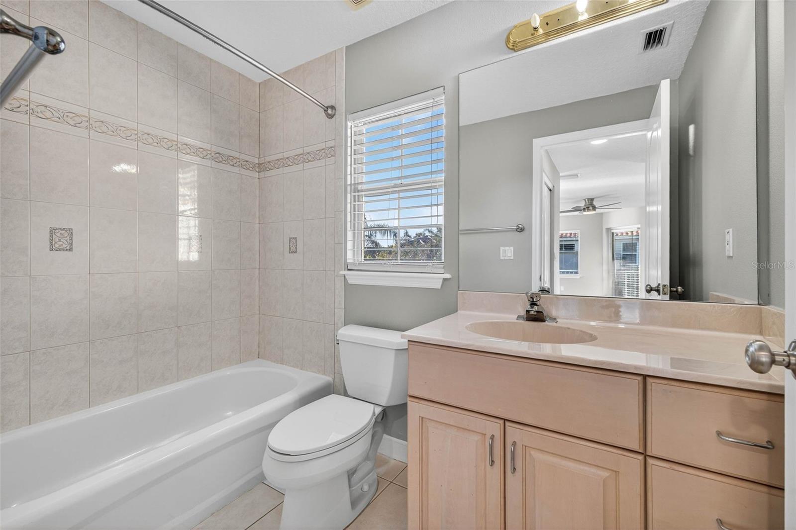 BAYOU CLUB ESTATES TR 5 PH 3 - Residential