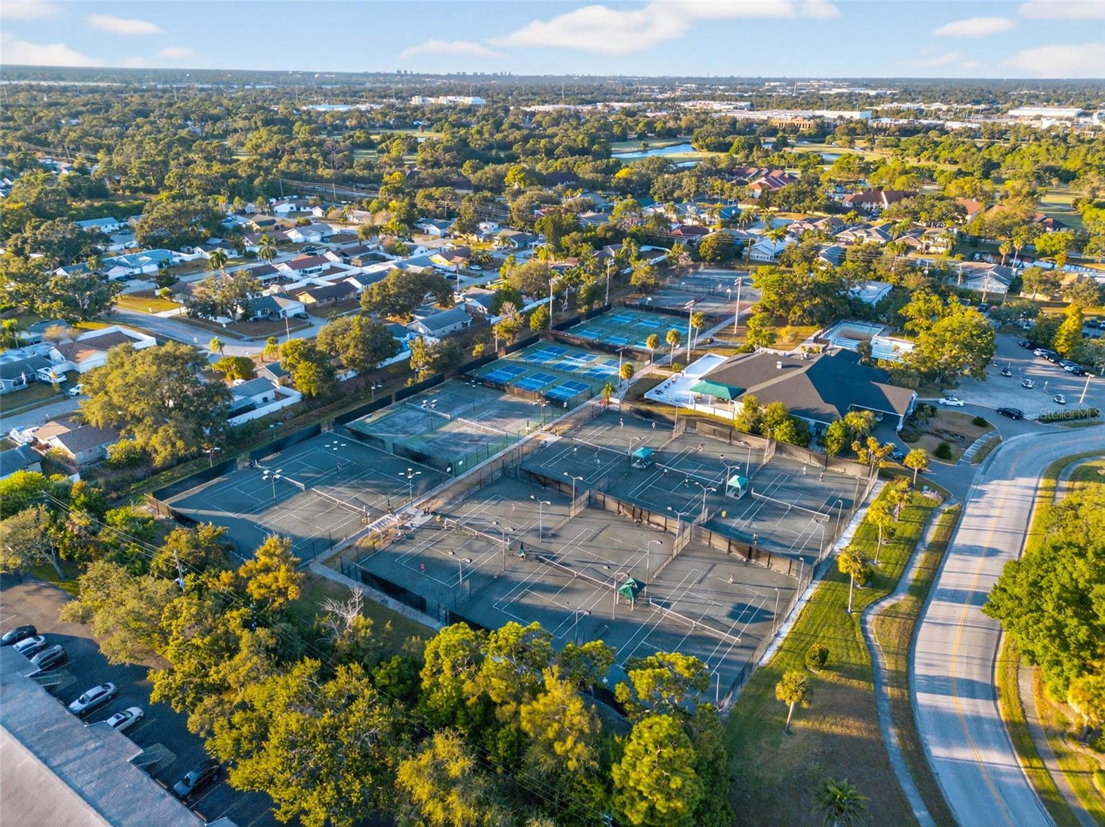 BAYOU CLUB ESTATES TR 5 PH 3 - Residential