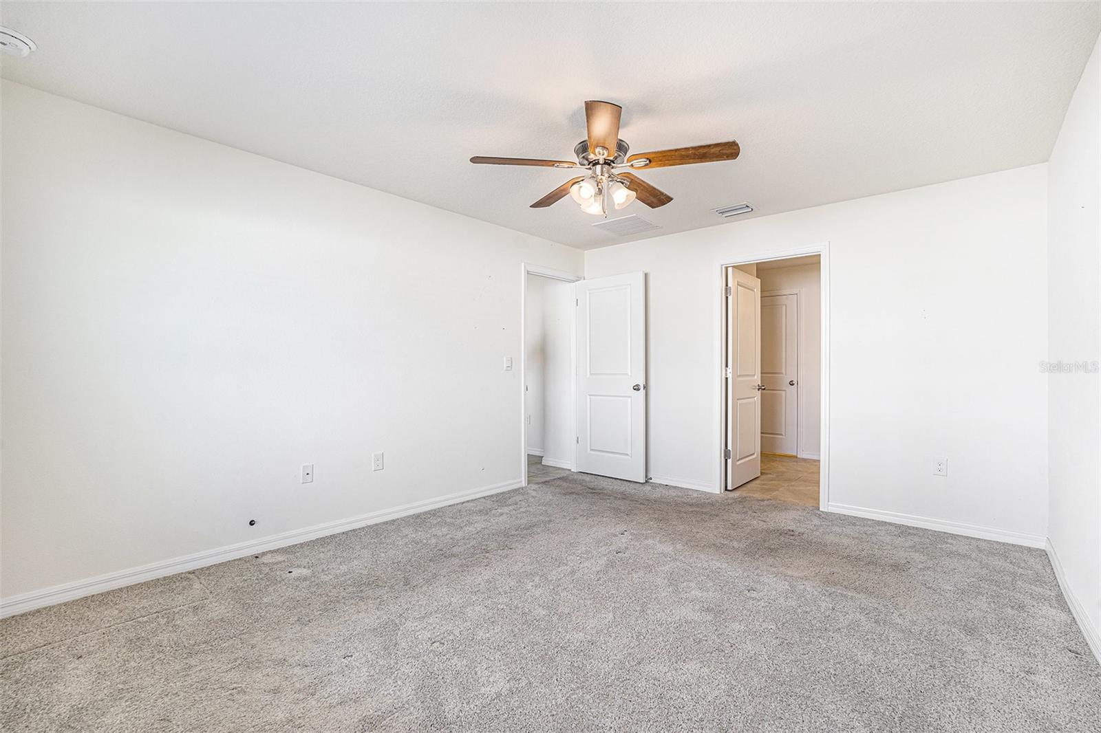 BARRINGTON/STERLING HILL UN 2 - Residential