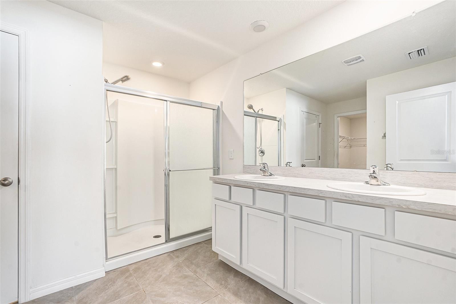 BARRINGTON/STERLING HILL UN 2 - Residential