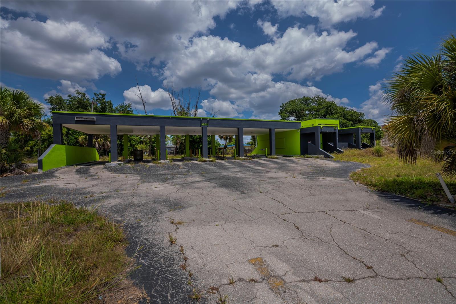 PORT CHARLOTTE SEC 011 - Commercial Sale