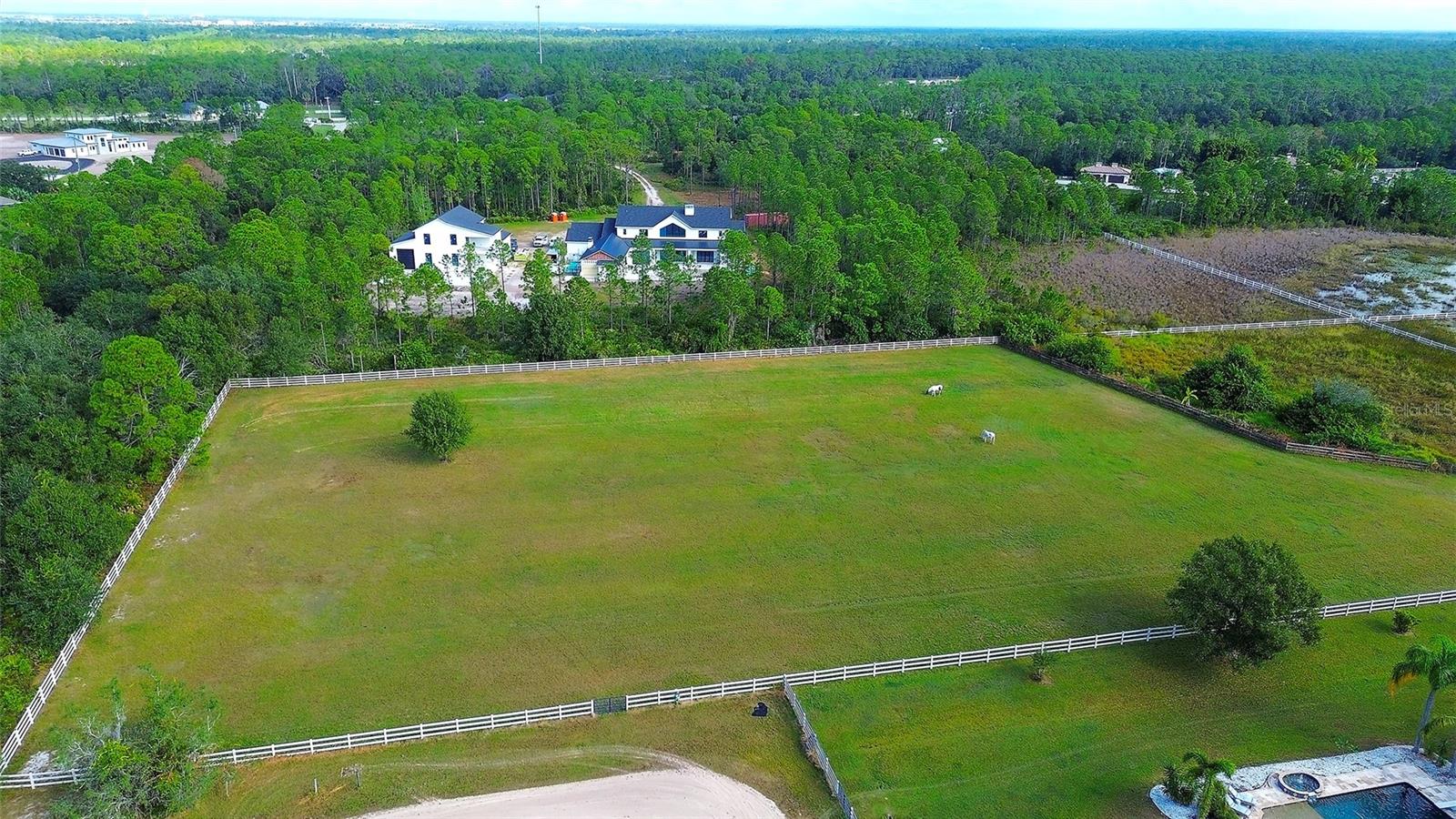 POMELLO CITY CENTRAL UNIT - Residential