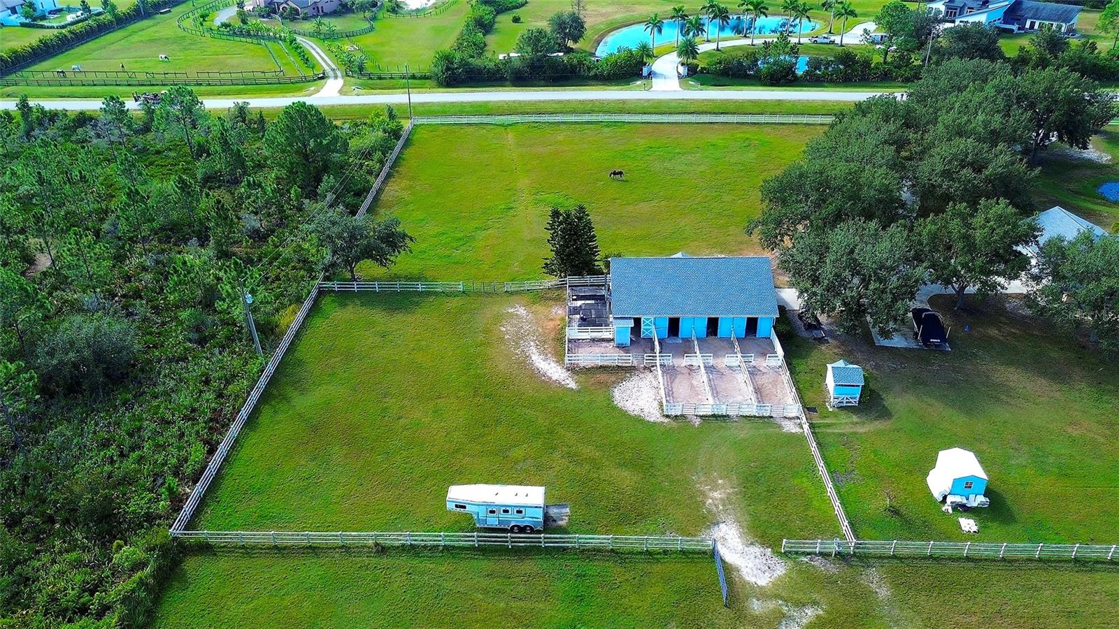 POMELLO CITY CENTRAL UNIT - Residential