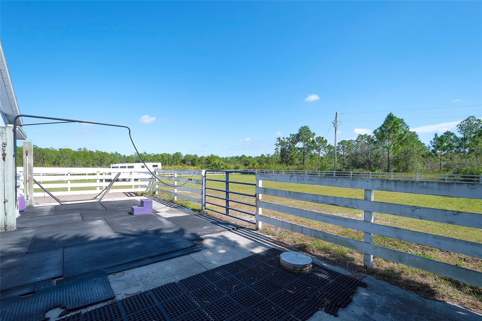 POMELLO CITY CENTRAL UNIT - Residential