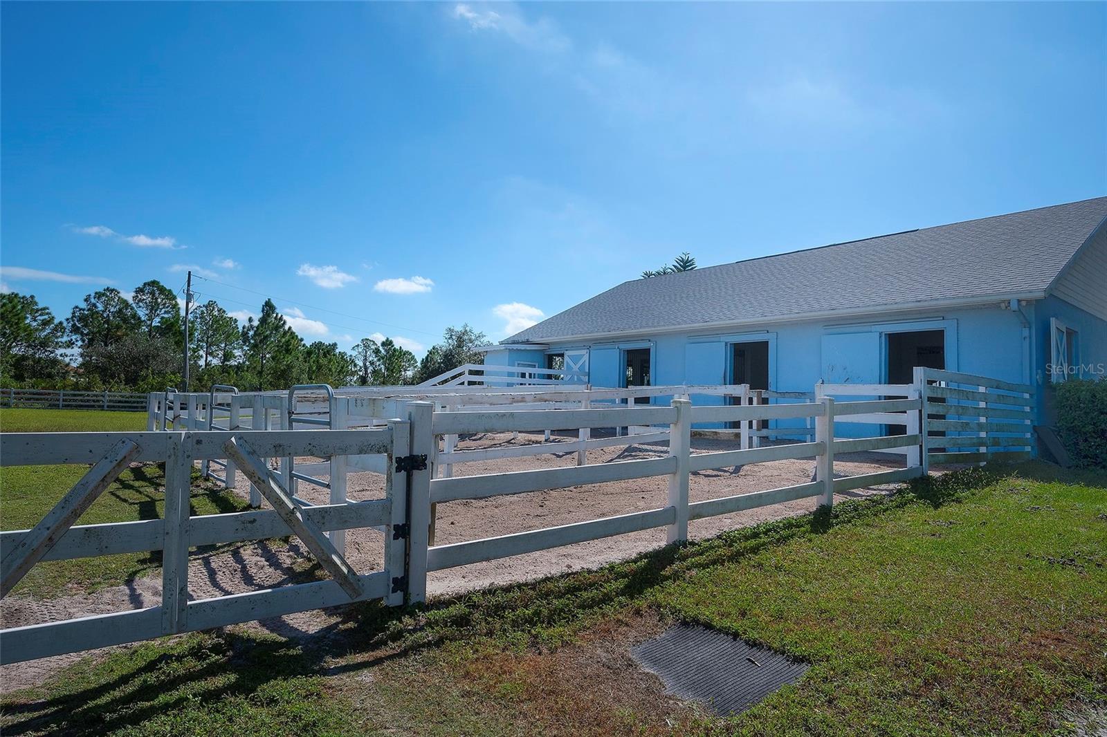 POMELLO CITY CENTRAL UNIT - Residential