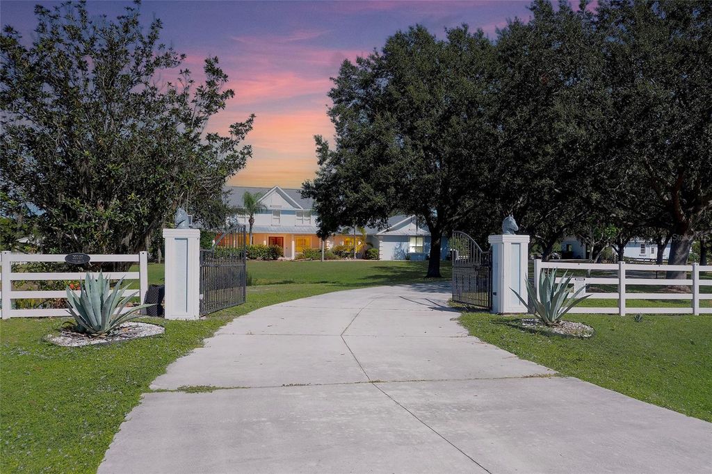 Photo of 20207 77th Avenue E, Bradenton, FL 34202 (MLS # A4670531)