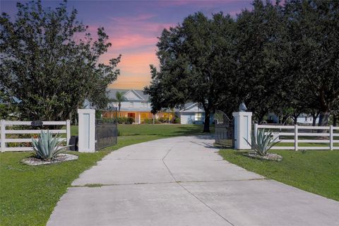 Photo of 20207 77th Avenue E, Bradenton, FL 34202 (MLS # A4670531)