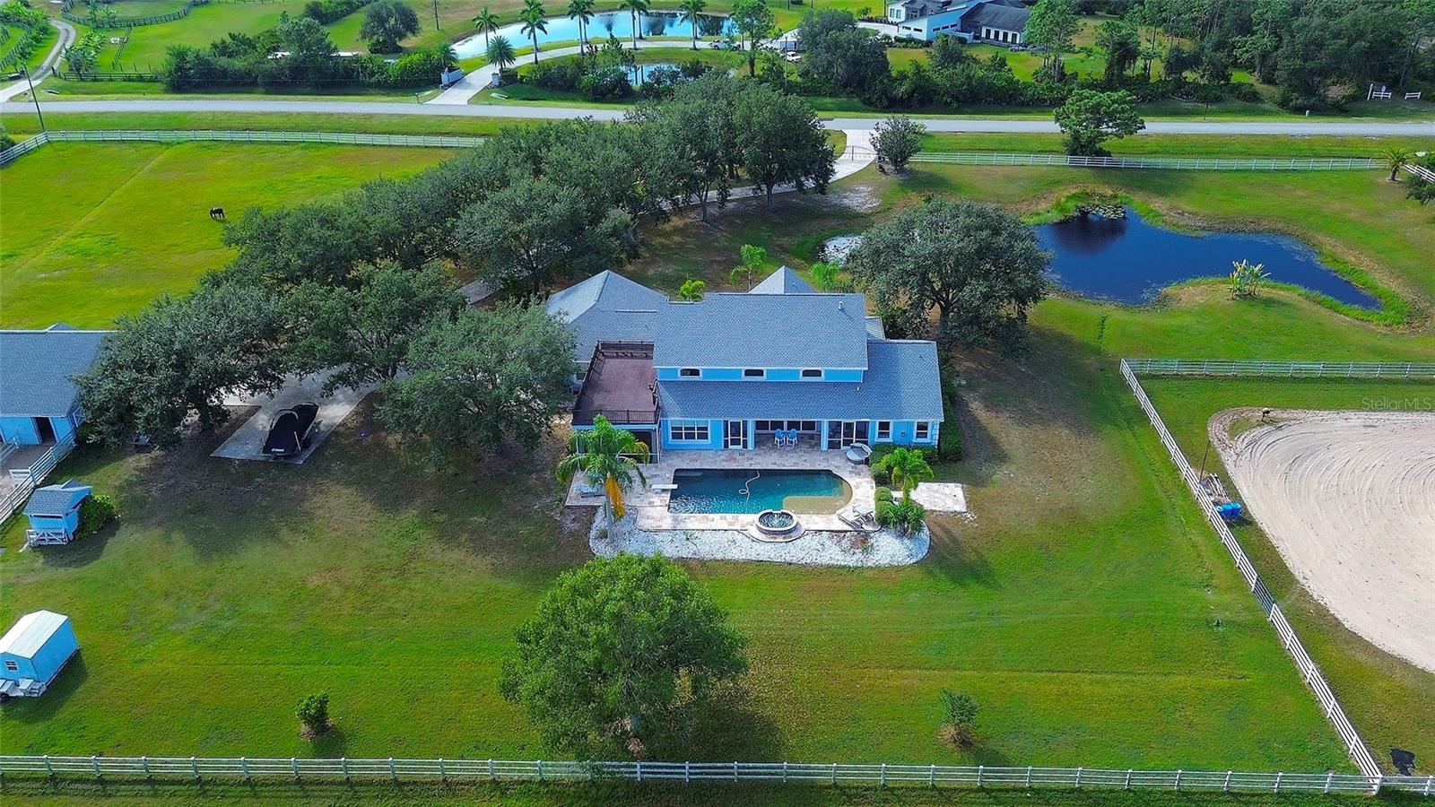 POMELLO CITY CENTRAL UNIT - Residential