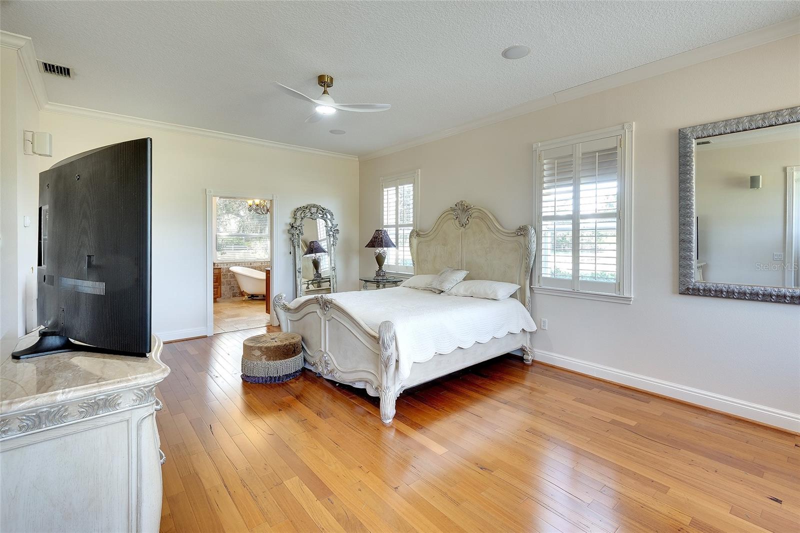 POMELLO CITY CENTRAL UNIT - Residential