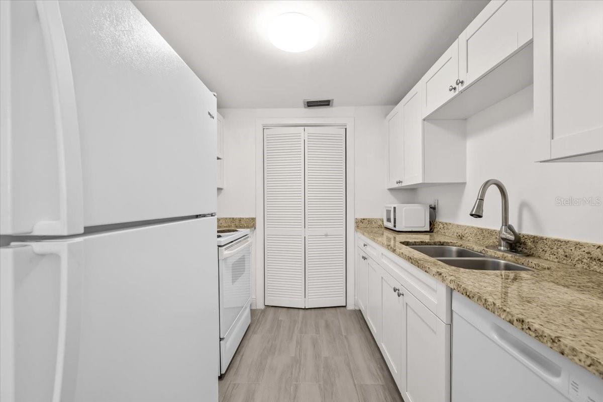 KALMIA CONDO - Residential Lease