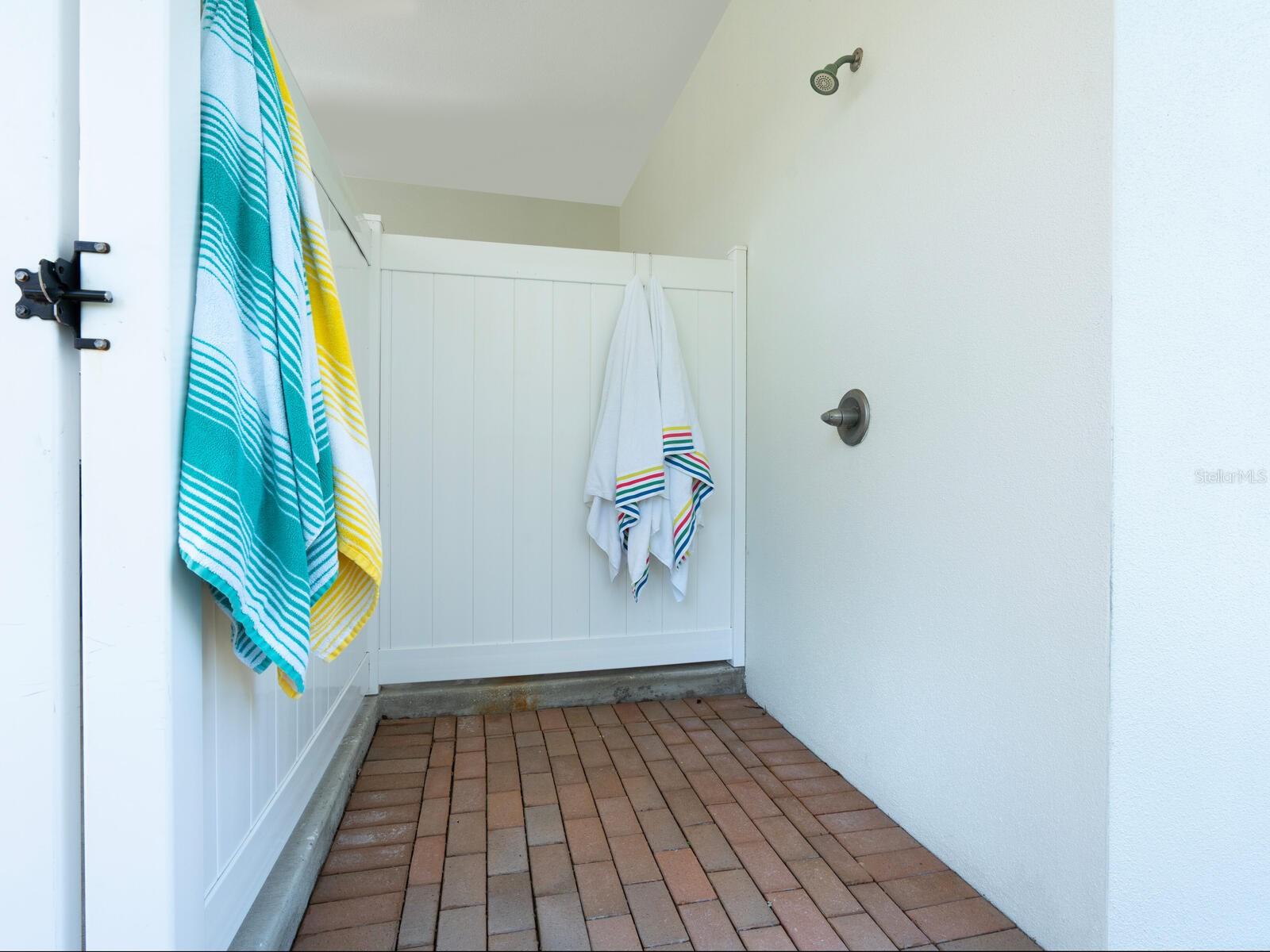 WHITE BEACH FRUIT COMPANYS SU - Residential