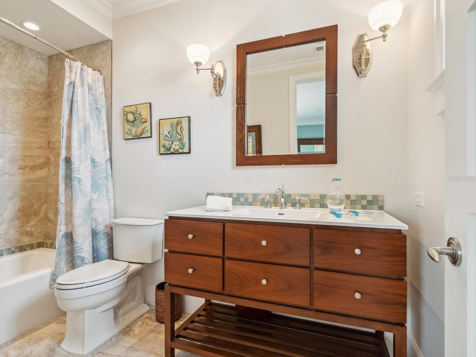 WHITE BEACH FRUIT COMPANYS SU - Residential