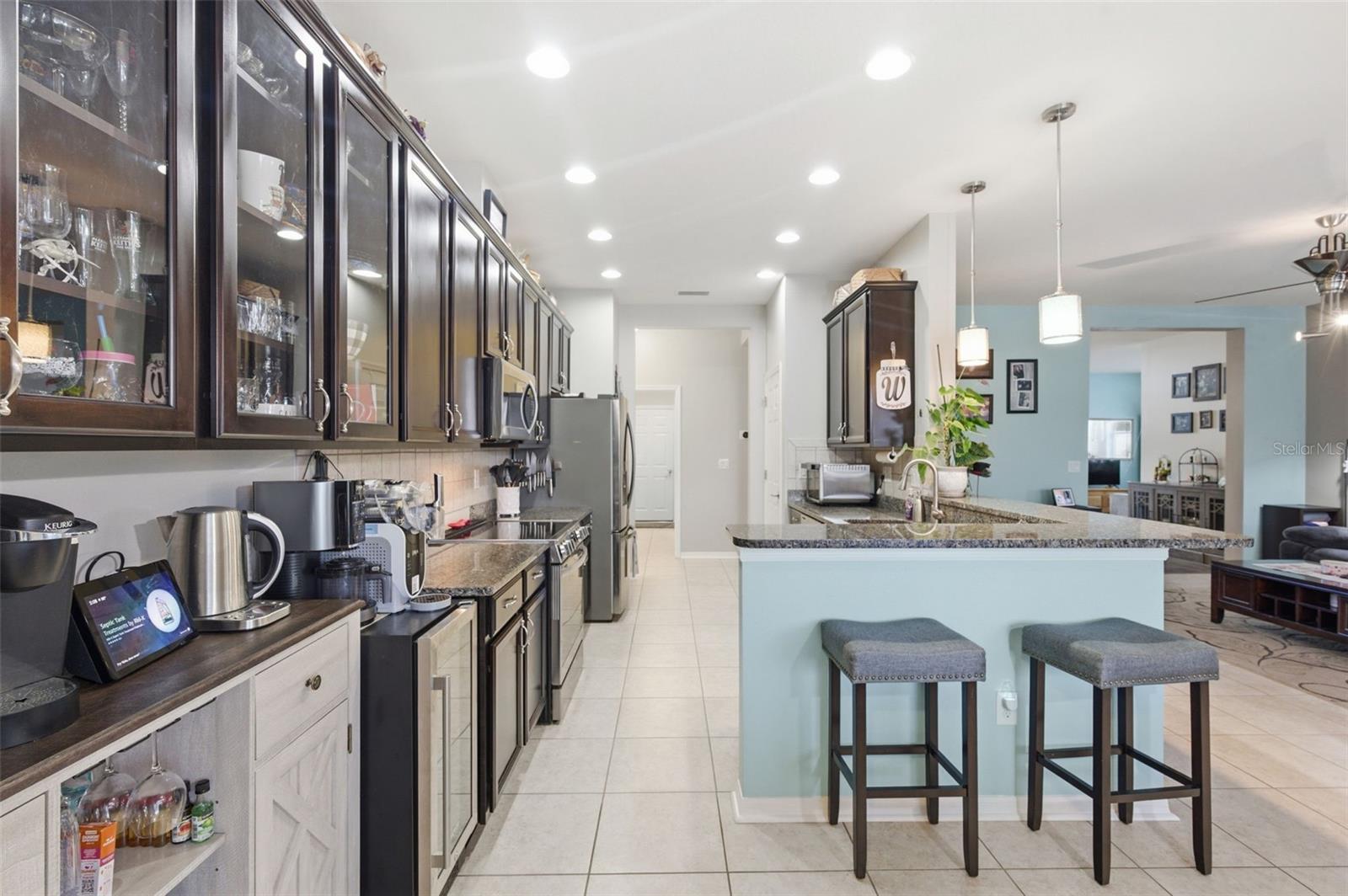 WATERS EDGE - Residential
