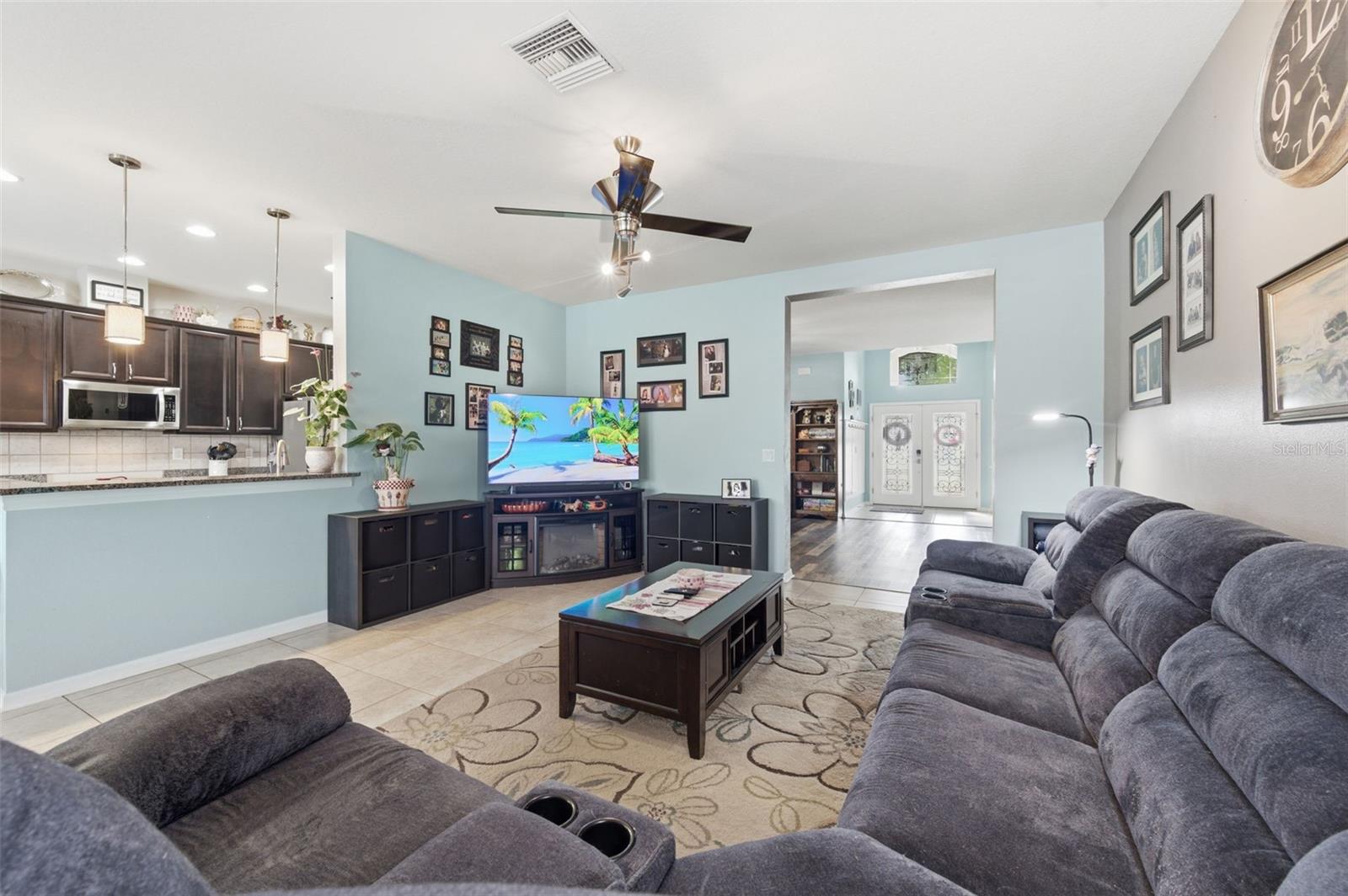 WATERS EDGE - Residential