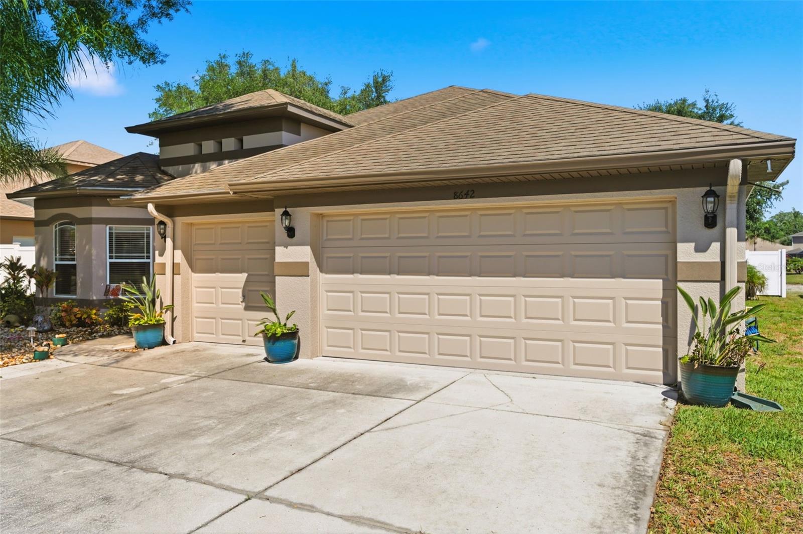 WATERS EDGE - Residential