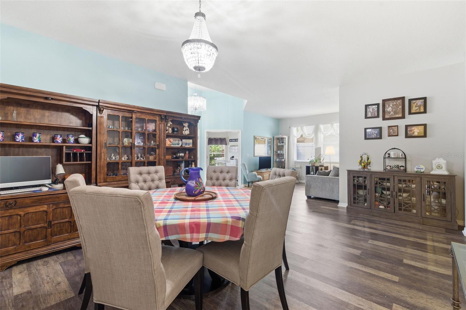 WATERS EDGE - Residential