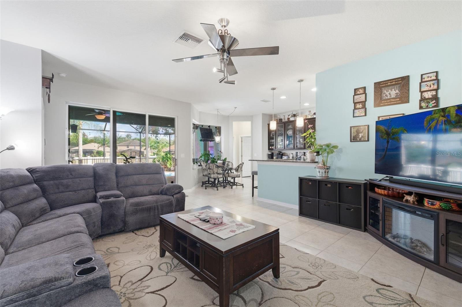 WATERS EDGE - Residential