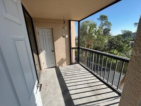 PROMENADES WEST - Residential Lease