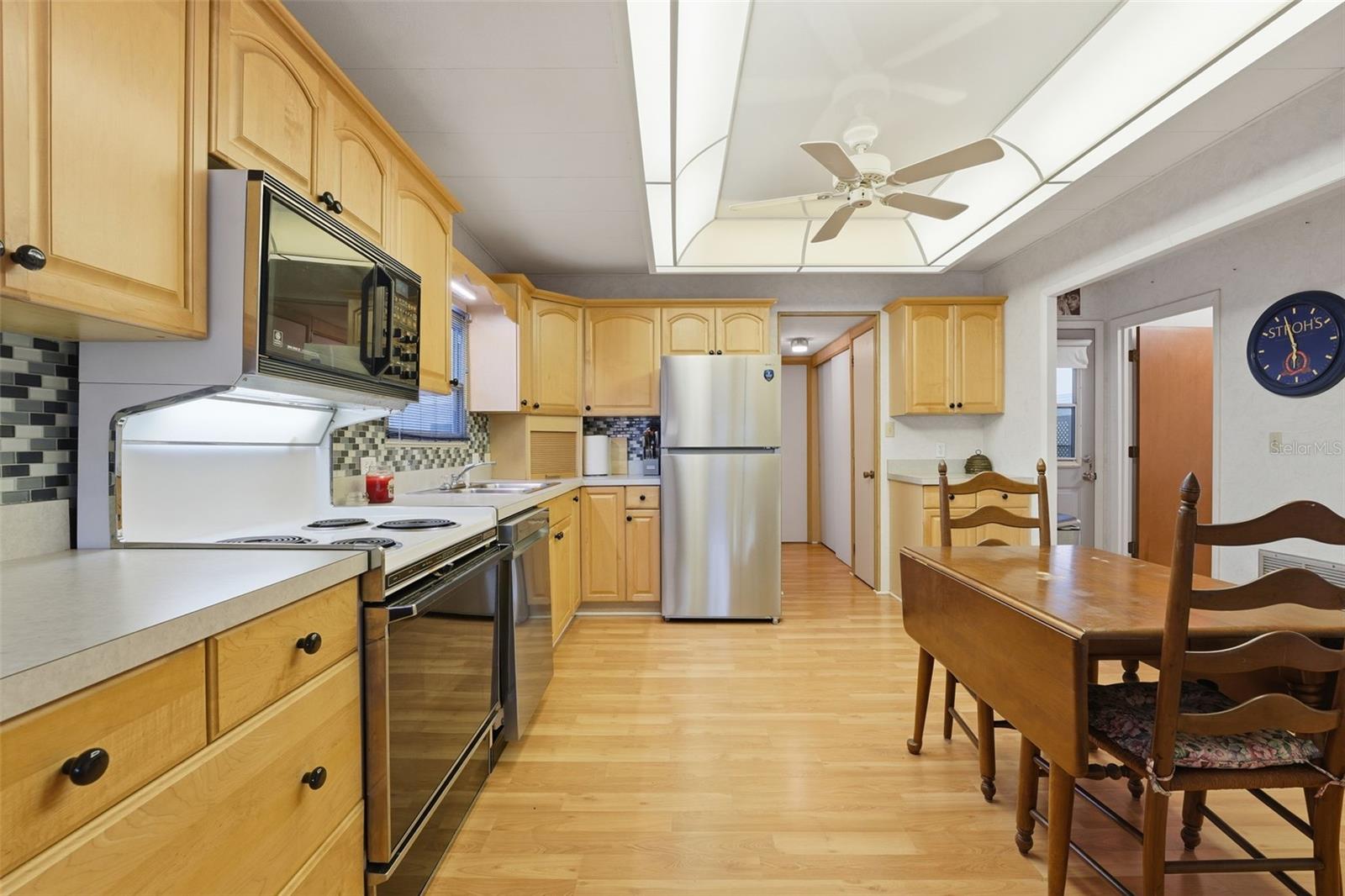 TRI-PAR ESTATES - Residential