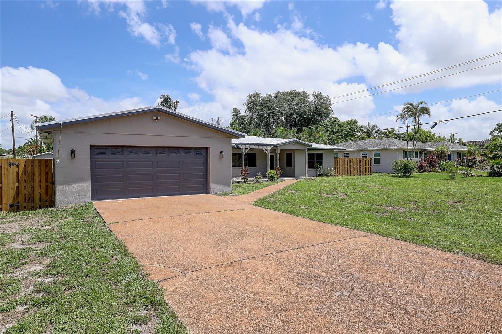 323 SUWANEE AVENUE
