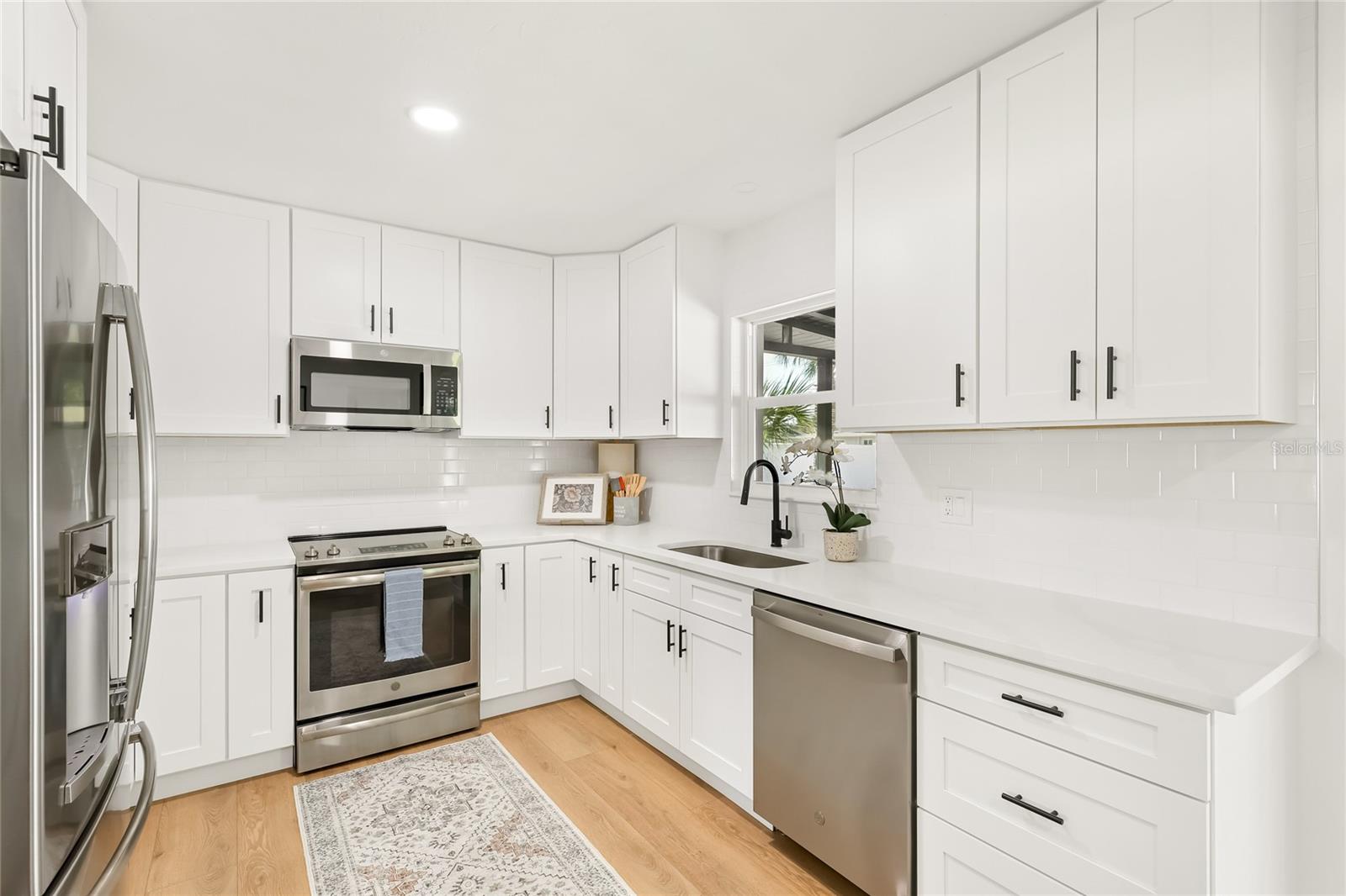 SOUTH GATE - Residential