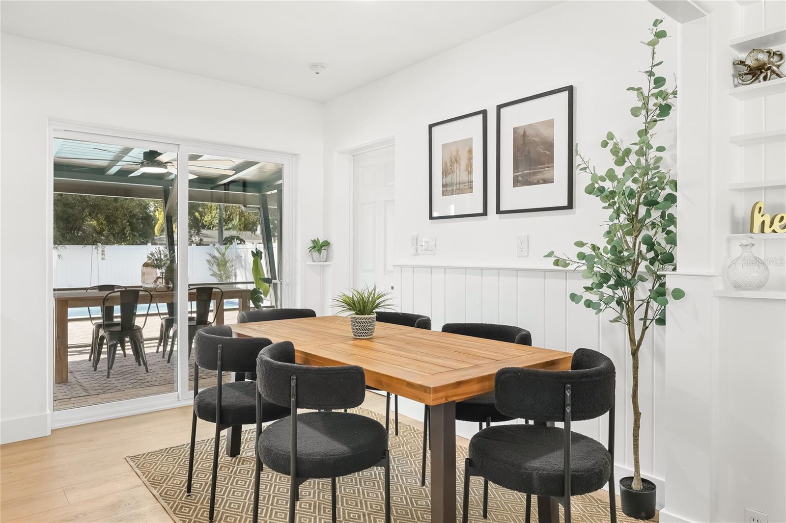 SOUTH GATE - Residential