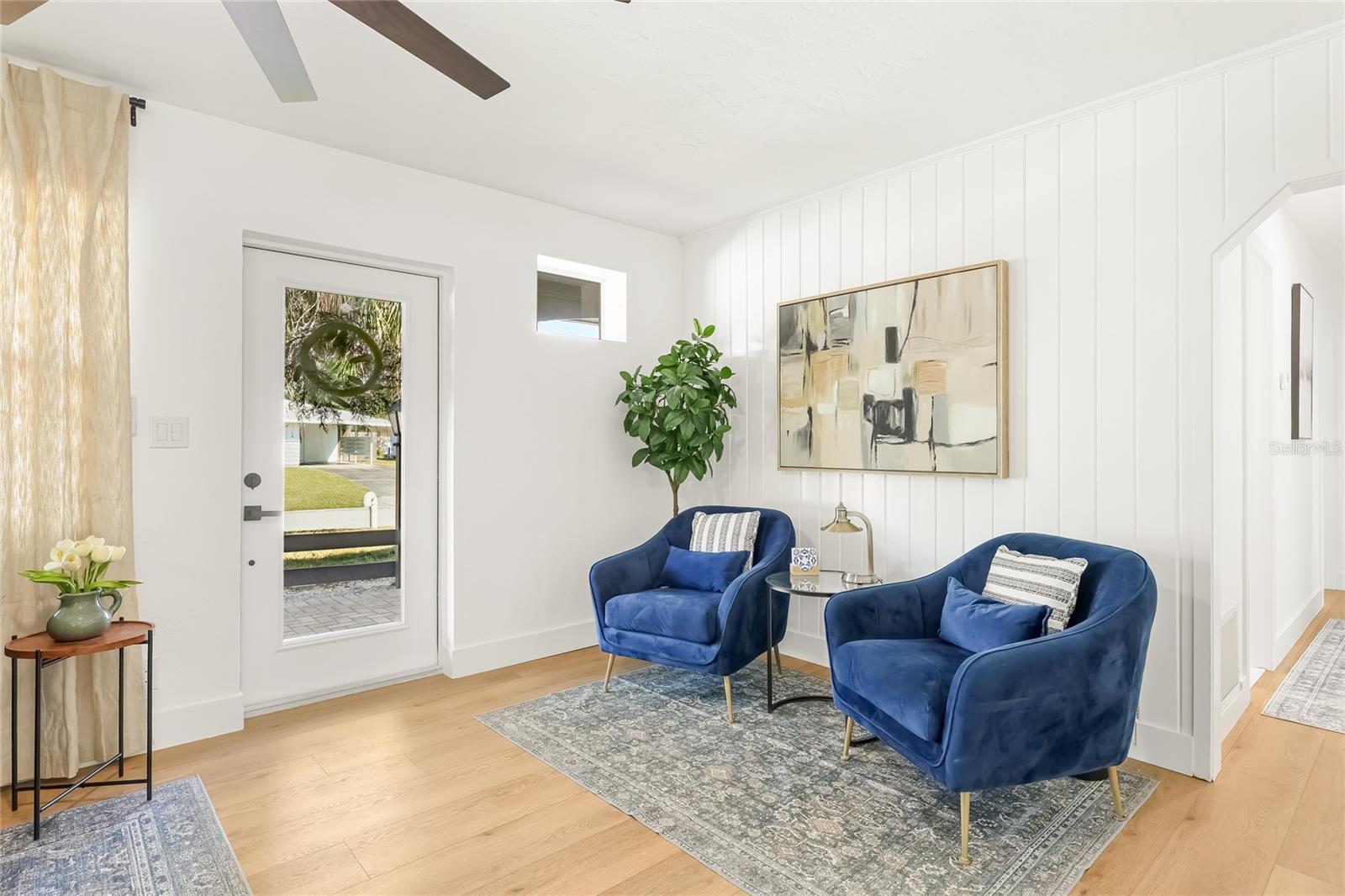 SOUTH GATE - Residential