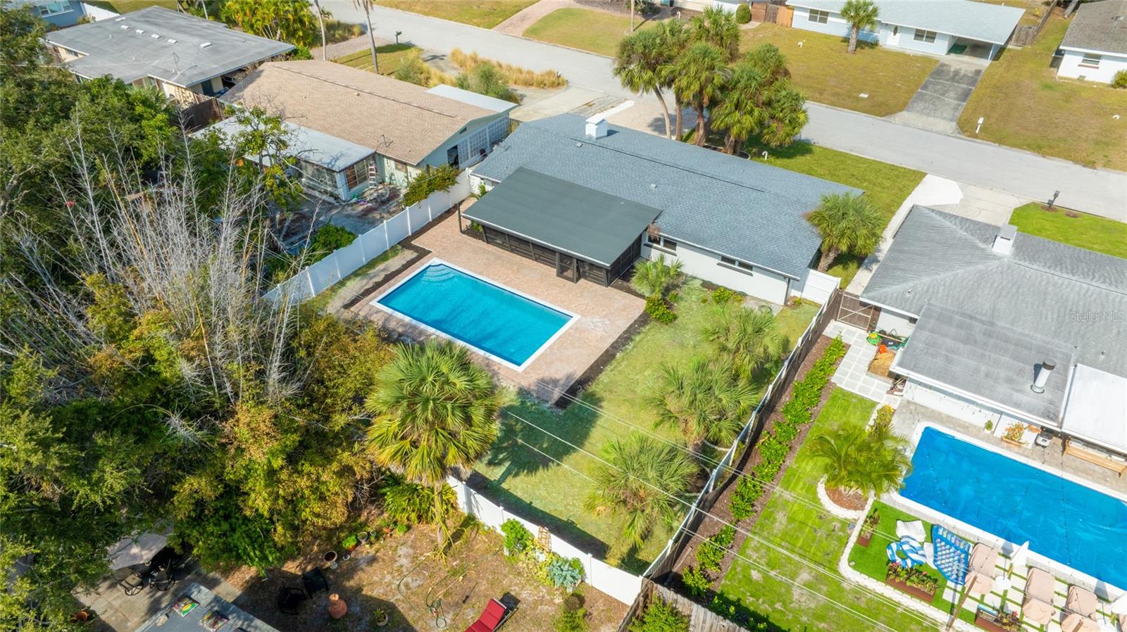 SOUTH GATE - Residential