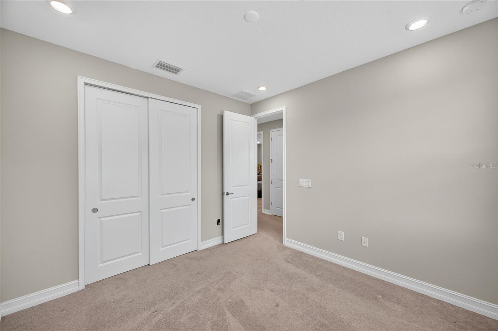 ESTANCIA SORTINO - Residential Lease