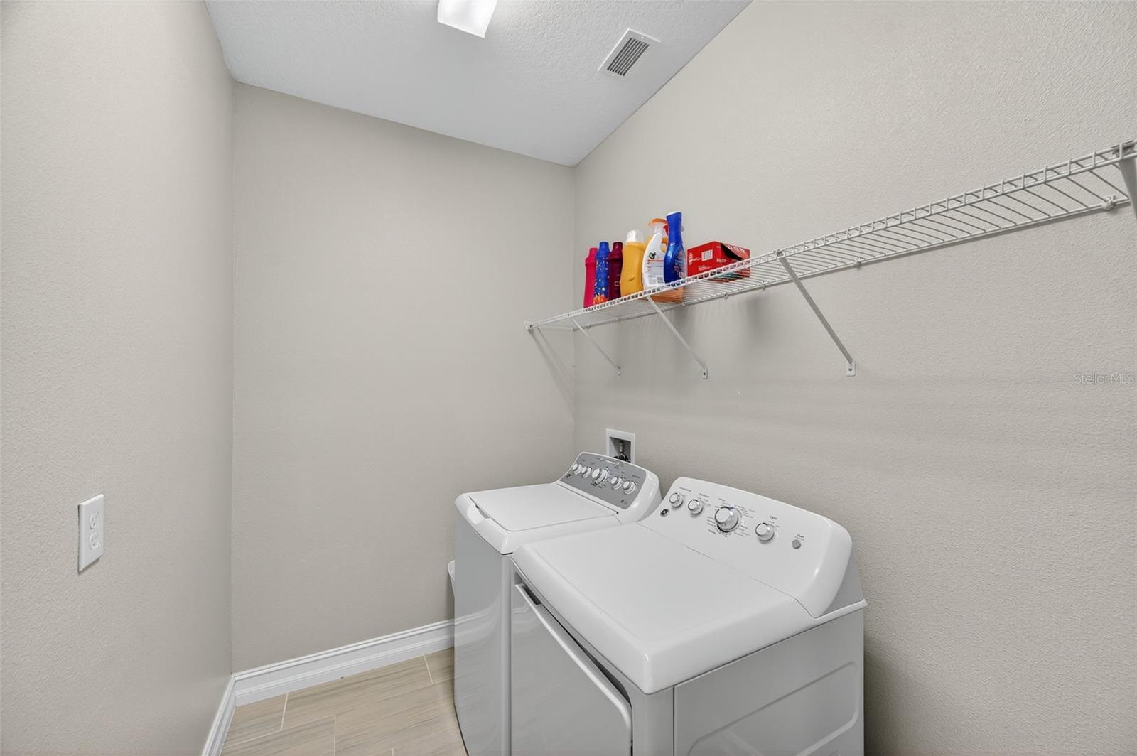 ESTANCIA SORTINO - Residential Lease