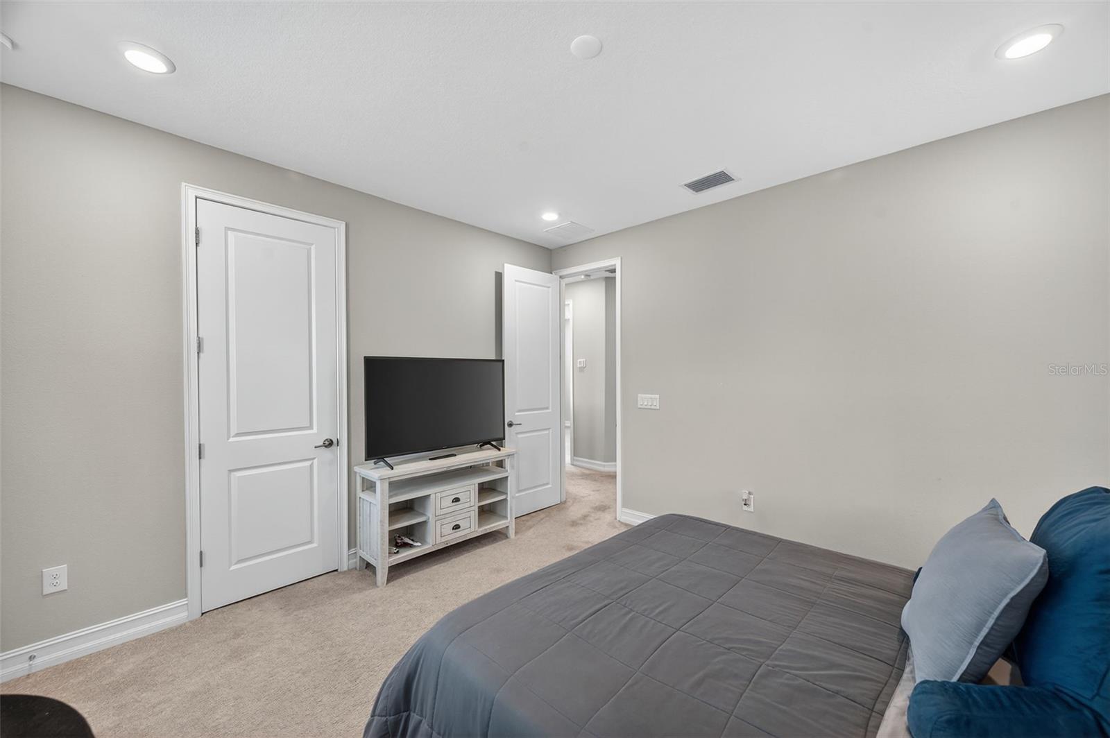 ESTANCIA SORTINO - Residential Lease