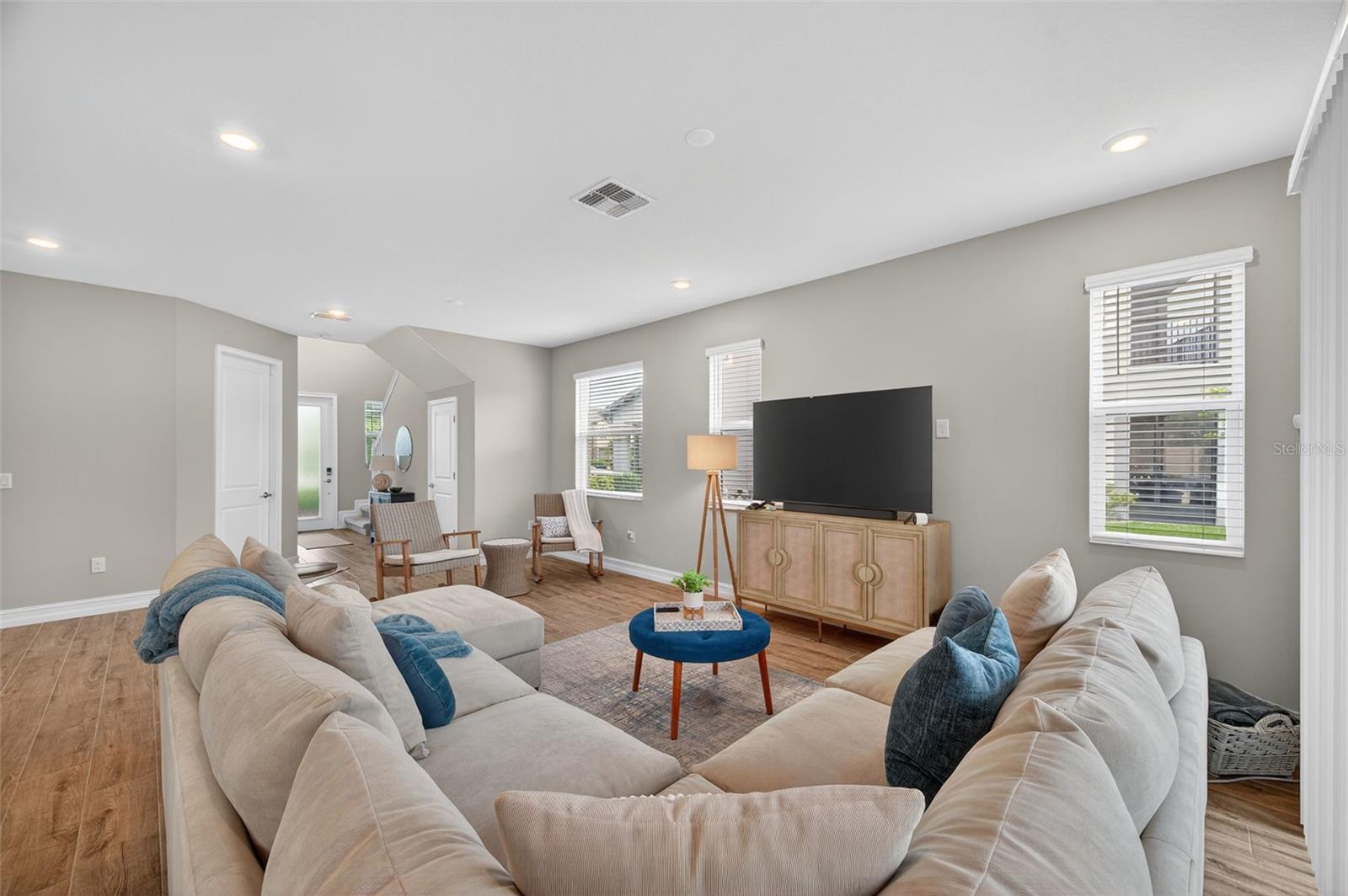 ESTANCIA SORTINO - Residential Lease